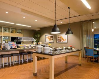 Holiday Inn Columbia East-Jessup By IHG - Jessup - Buffet