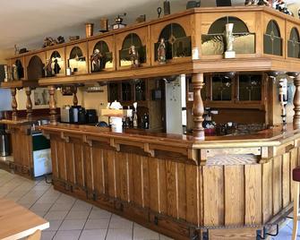 Pension & Gaststätte Handelshof - Schwalbach - Bar