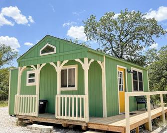 Tiny Town Fish Relax Mockingbyrd on Lake Eastland by Vacation Your Way - Eastland - Будівля