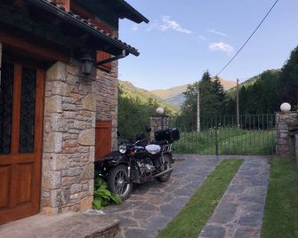Hostal El Quintà - Espinavell - Vista del exterior
