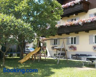 Pension Garni Hattlerhof - Bruneck - Gebäude