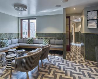 سكانديك بارك - ستوكهولم - ردهة