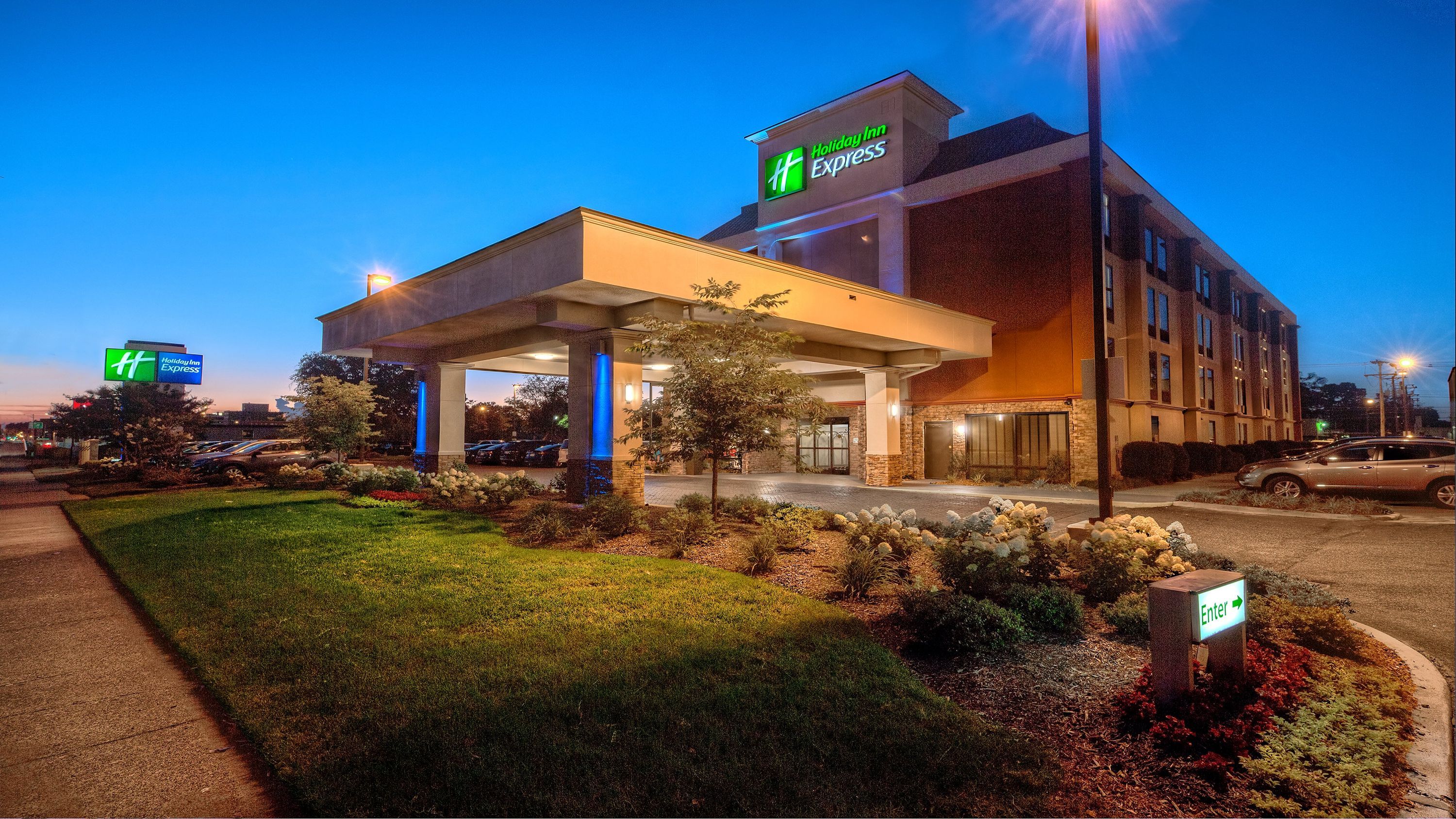 Holiday Inn Express Memphis Medical Center Midtown By IHG - ממפיס - בניין
