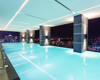 The Shore Hotel & Residences - Malacca - Piscina