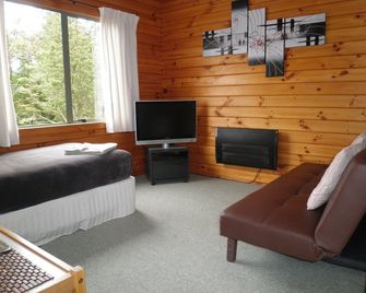 Forest Peak Motel - האנמר ספרינגס - סלון