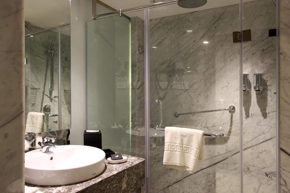 The Elanza Hotel - Bengaluru - Bathroom