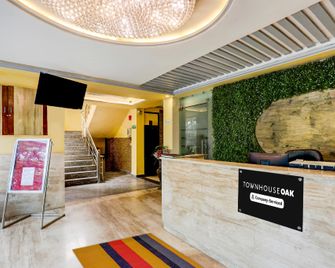 Townhouse Oak Pacify Hills - Rājpura - Front desk