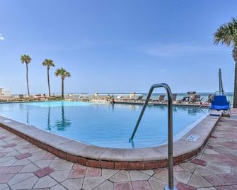 Sunkissed-Modern Oceanfront Condo Daytona Beach - Daytona Beach - Basen