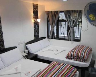 Premium Lounge - Hong Kong - Bedroom
