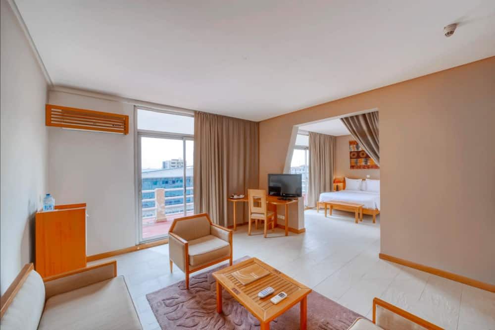 هوتل أكوا بالاس - دوالا - غرفة معيشة