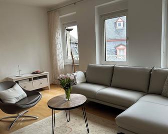 Alta Villa - Ferienwohnung - Eltville am Rhein - Wohnzimmer