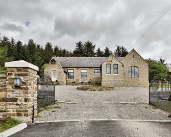 Lanehead Old School - Cowshill - Budova