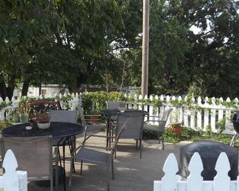 Twin Lakes Inn - Bull Shoals - Patio