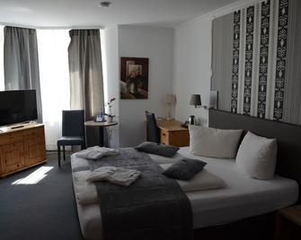Hotel Royal - Villingen-Schwenningen - Bedroom