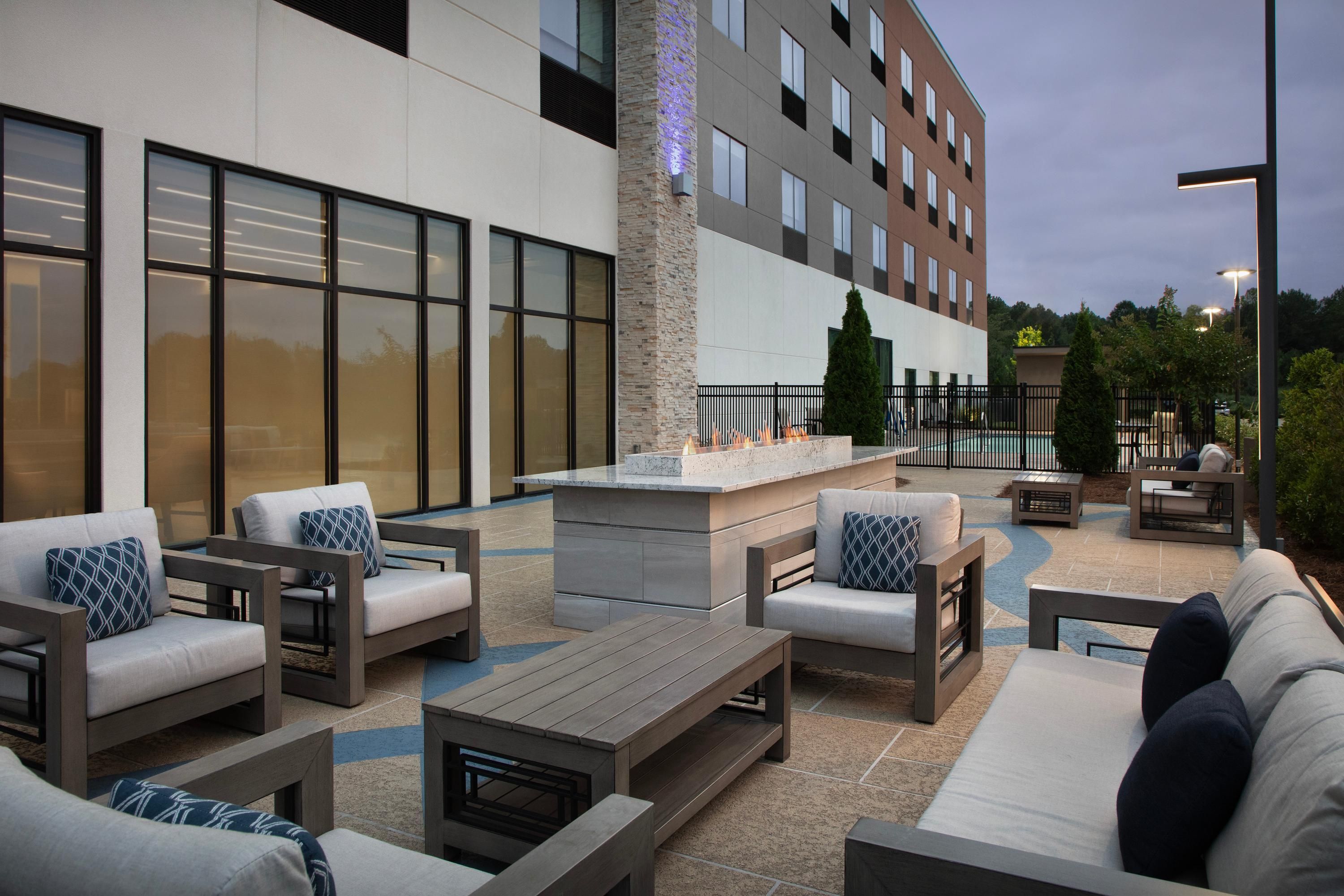 Holiday Inn Express & Suites Mccalla - Birmingham West By IHG - Bessemer - Patio