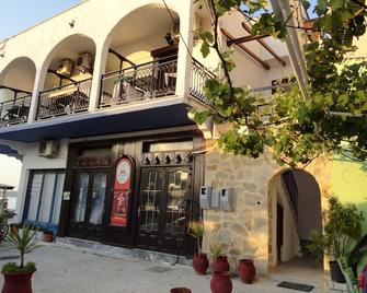 Captain's Beach Apartments - Thasos - Building