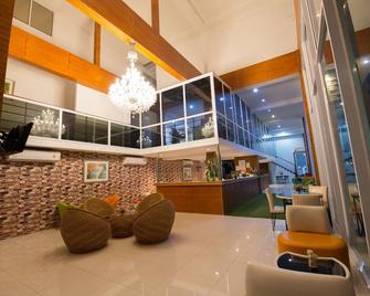 Baan Suan Khun Ta and Golf Resort - Ubon Ratchathani - Lobby