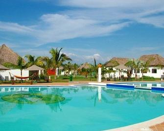Hotel Las Hojas Resort & Beach Club - Las Hojas - Piscina