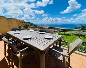 Marasusa Sunset - Parghelia - Balkon