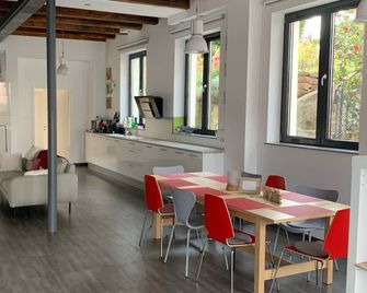 Renovated workshop as a single house for up to 7 persons in the historical center - Wissembourg - Restaurant