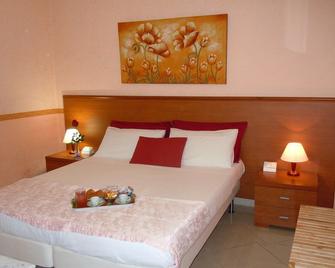 Nataly's House Bed&breakfast - Rome - Phòng ngủ