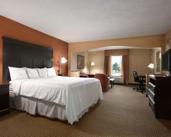 Days Inn Longview South - Longview - Bedroom