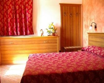 Cà Del Ponte - Costermano - Habitación
