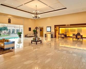 The Lalit Traveller Khajuraho - Khajuraho - Lobby