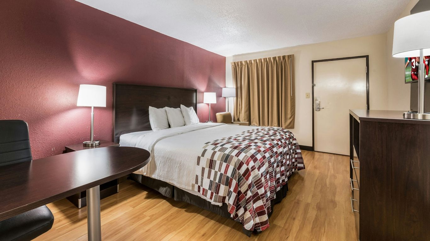 Red Roof Inn Indianapolis - Castleton