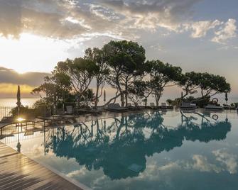 Parador de Aiguablava - Bagur - Piscina