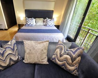 Southern Light Country House - Constantia