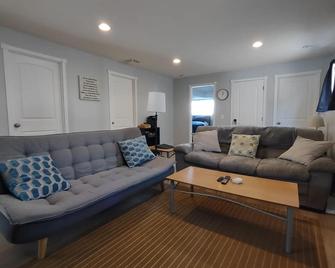1 Bedroom Basement Suite - Fully Stocked, Clean & Pet Friendly! - Grande Prairie - Living room