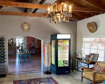 Antelope Lodge - Alpine - Salónek