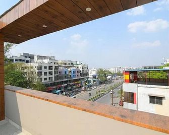 Avadh Residency Indore - Indore - Balcony