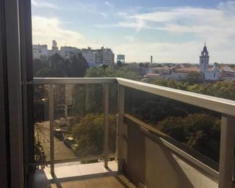 Ayres Apartments Recoleta - Guido 1980 - Buenos Aires - Balcón