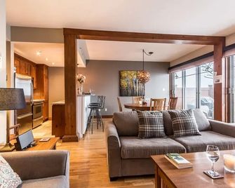L'Altitude - Tremblant Sunstar - Mont-Tremblant - Sala de estar