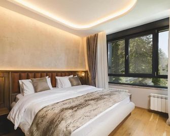 Boutique Hotel Rezident - Žabljak - Bedroom