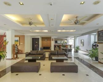 Umalas Hotel And Residence - North Kuta - Σαλόνι ξενοδοχείου