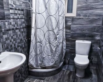 Jessy Charming Apartment in Heliopolis - El Cairo - Baño