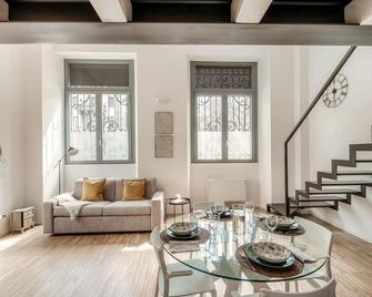 Porta Torre Lofts - Como - Ruokailuhuone