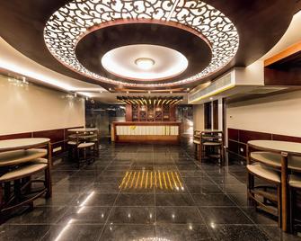 Grand Palace Hotel & Resort Dhaka - Dhaka - Restaurant