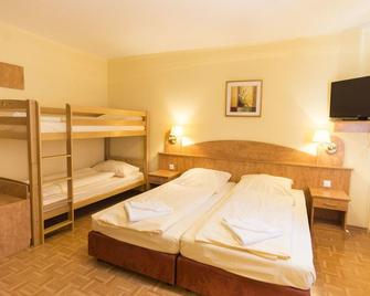 Hotel Gasthof Rose - Günzburg - Ložnice