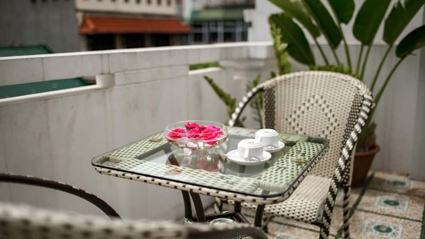 Hanoi Chic Boutique Hotel