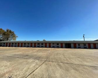 Western Inn - West Columbia - Building