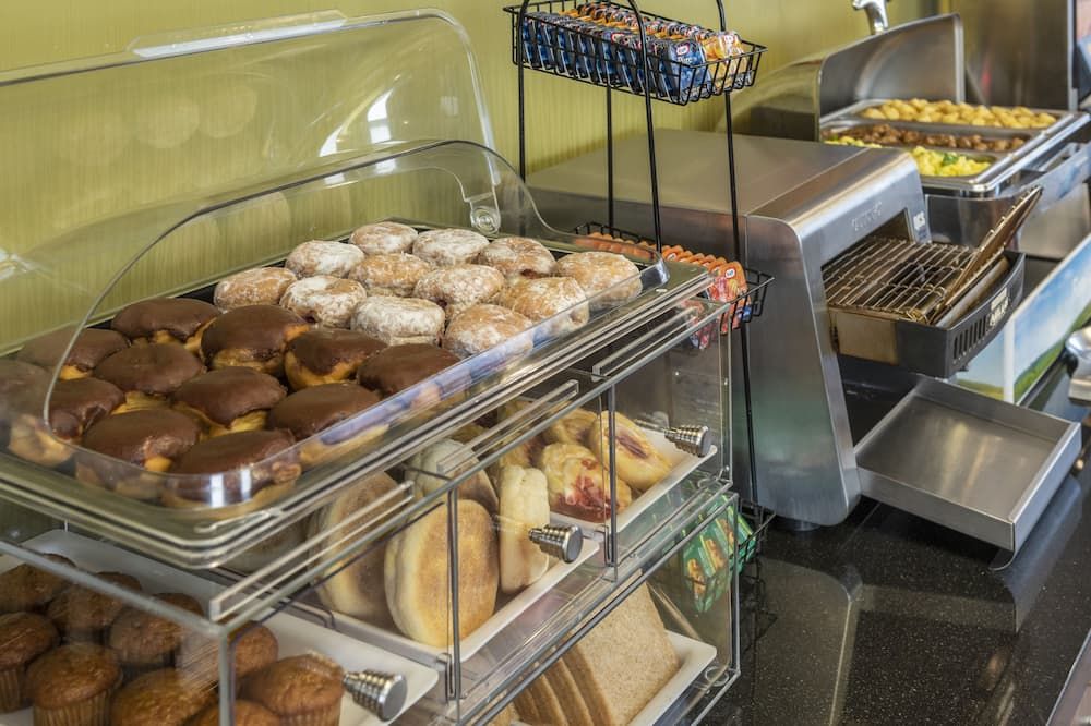 Comfort Inn Orillia - Orillia - Buffet