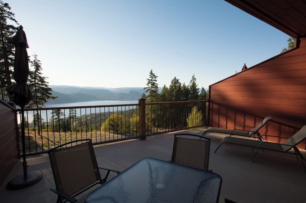 Crooked Tree Guest Suites