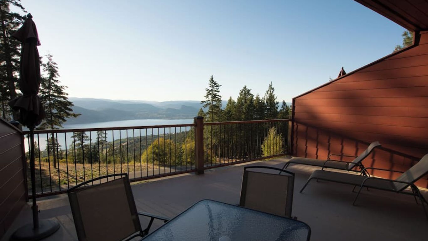 Crooked Tree Guest Suites