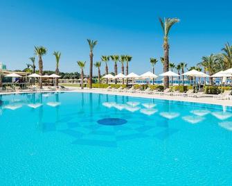 Beautiful 2+1 Apartment In Apollonium Beach & Spa Resort - Akbük - Pool