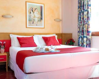 Hotel Diana - Pompei - Bedroom