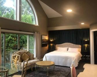 Cedar Manor Bed and Breakfast - Pitt Meadows - Schlafzimmer